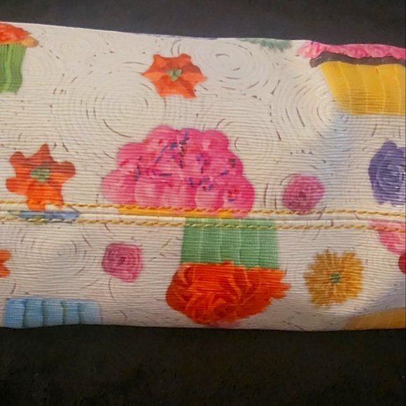 Pre-Loved Dooney and Bourke Small Barrel Bag in Cupcake Pattern with Wallet. - Picture 3 of 6